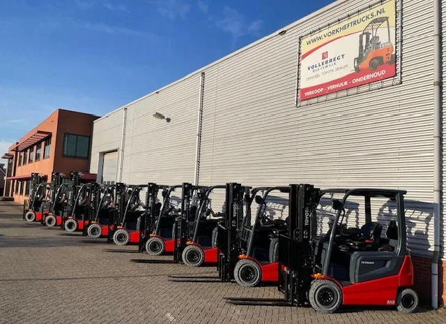 Vollebregt Vorkheftrucks 11680