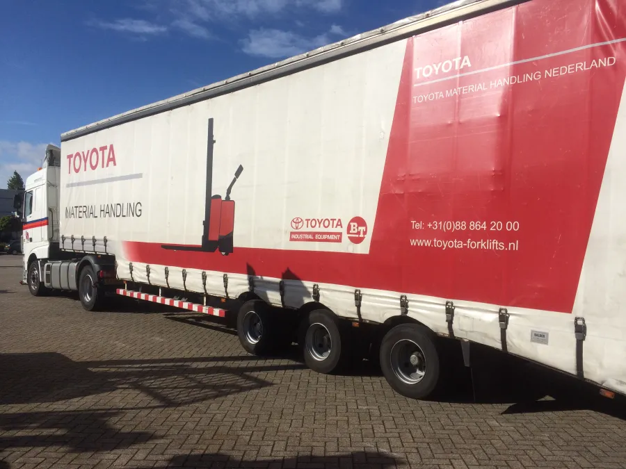 Vollebregt Vorkheftrucks 11680