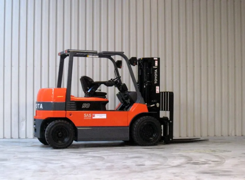 Toyota - 7 FBMF 50
