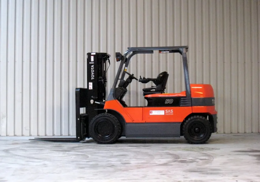 Toyota - 7 FBMF 50