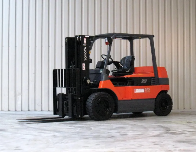 Toyota - 7 FBMF 50