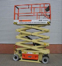 JLG - 2632ES